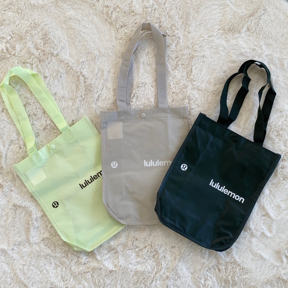 ❤️ Lululemon Limited Edition Brand New Small Tote Bags